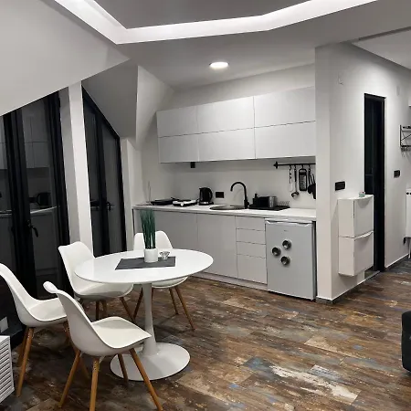 Apartment Diamond 4