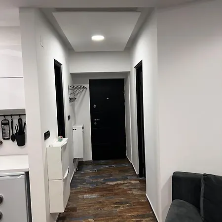 Apartment Diamond 4 *